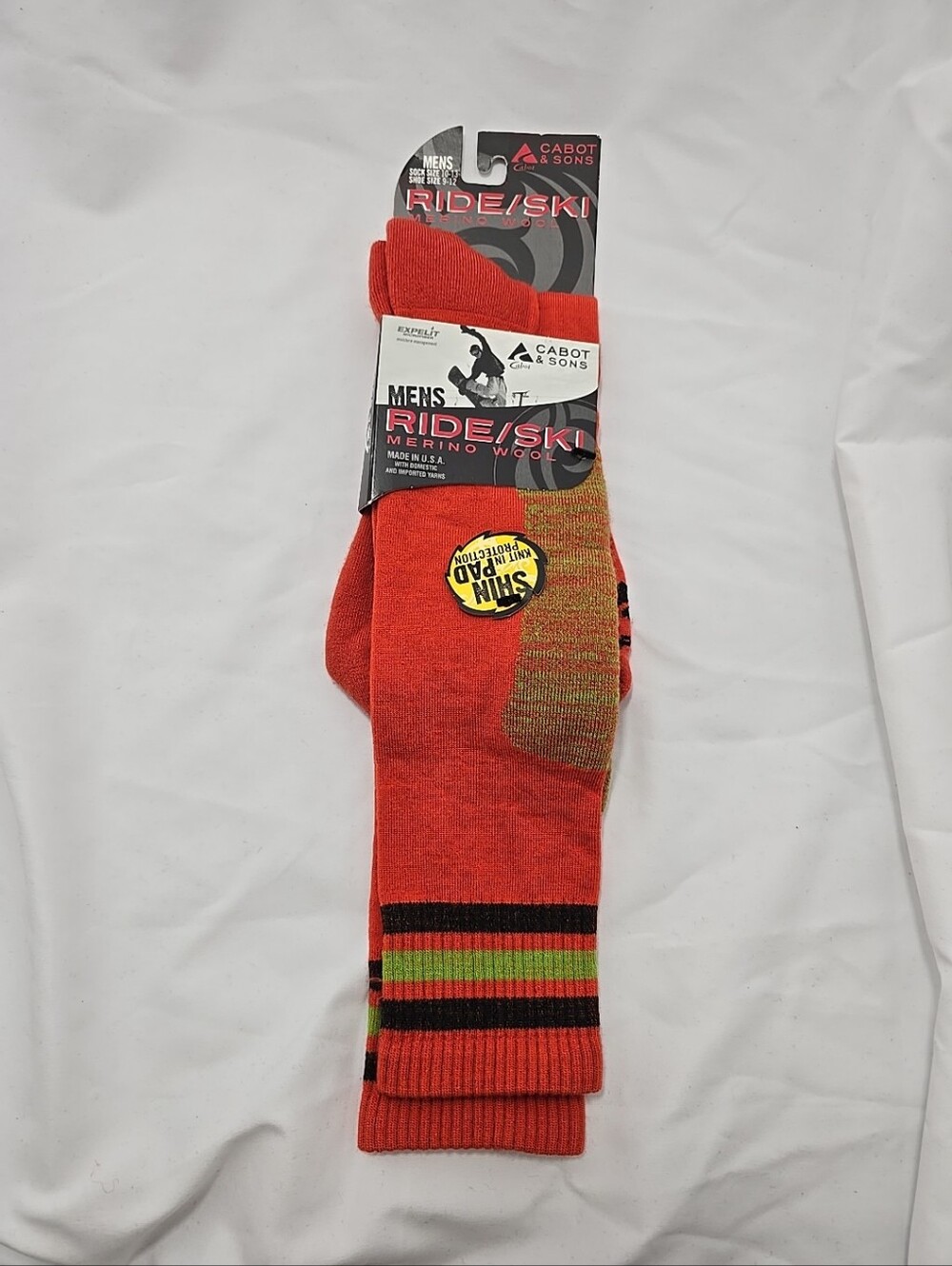 NWT Cabot and Sons Men's 67% Merino Wool Ride Ski Hiking Socks Shin Pad OS